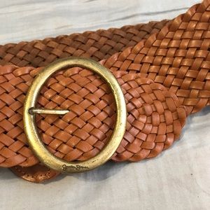Jessica Simpson belt